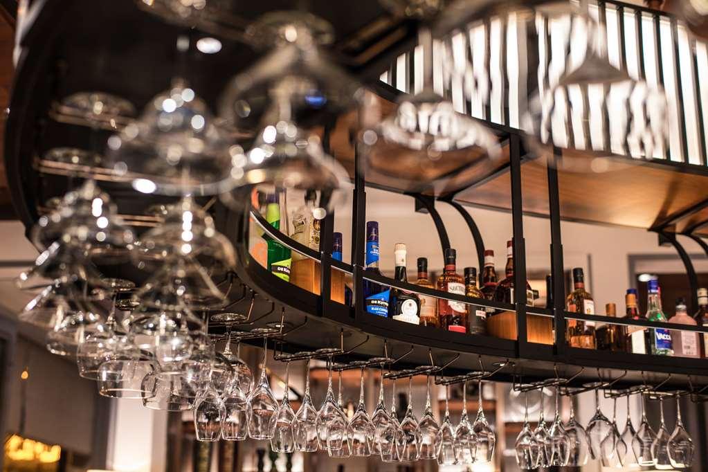 فندق غراند لابا ماكاو وسائل الراحة الصورة The bar at the restaurant