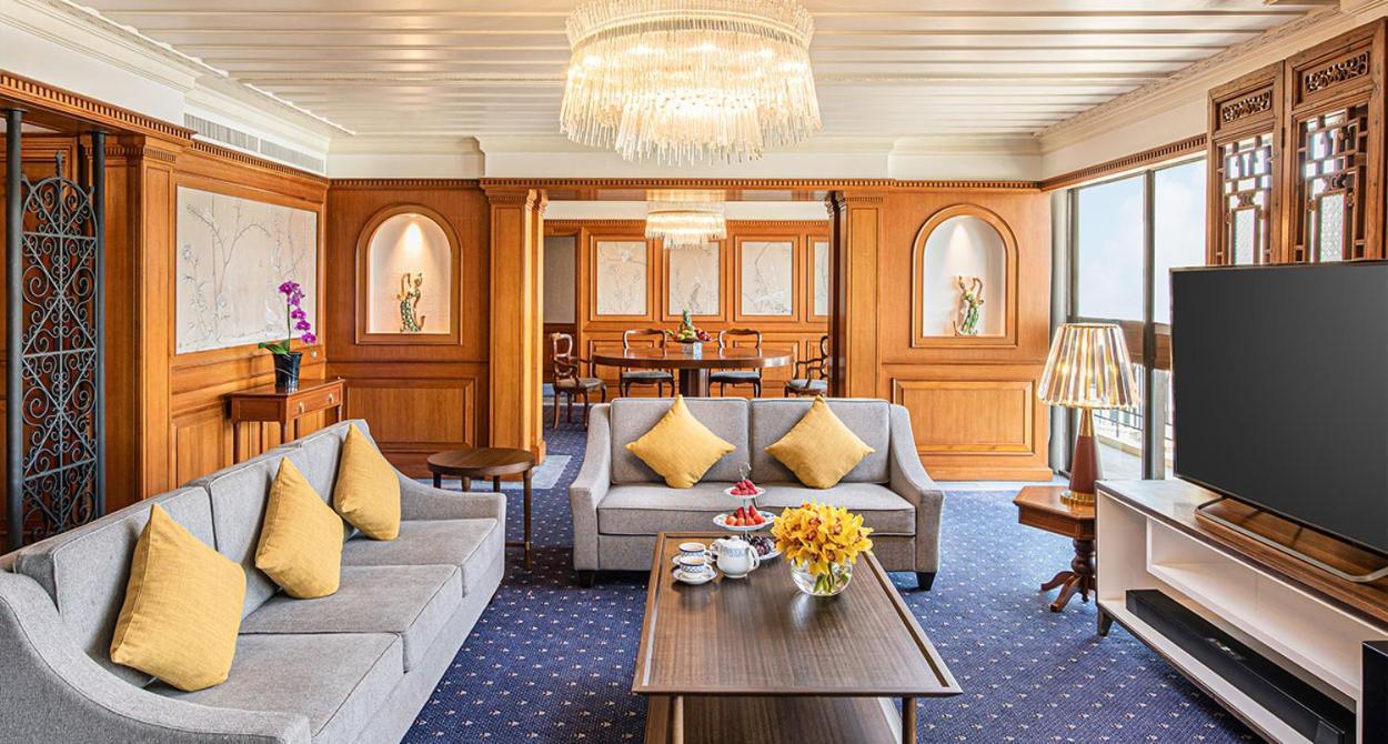 فندق غراند لابا ماكاو المظهر الخارجي الصورة The interior of a suite on board Queen Mary 2